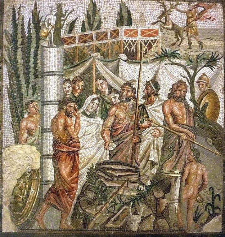 Μωσαϊκό με την «Θυσία τής Ιφιγένειας» το οποίο ανακαλύφθηκε κατά την διάρκεια ανασκαφών στον Εμπόριον της Ισπανίας (περιοχή Καταλωνίας).El mosaico del Sacrificio de Ifigenia fue encontrado en 1849 durante unas excavaciones en Ampurias.